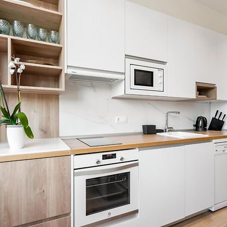 Encantador Estudio Chamartin Madrid Bagian luar foto