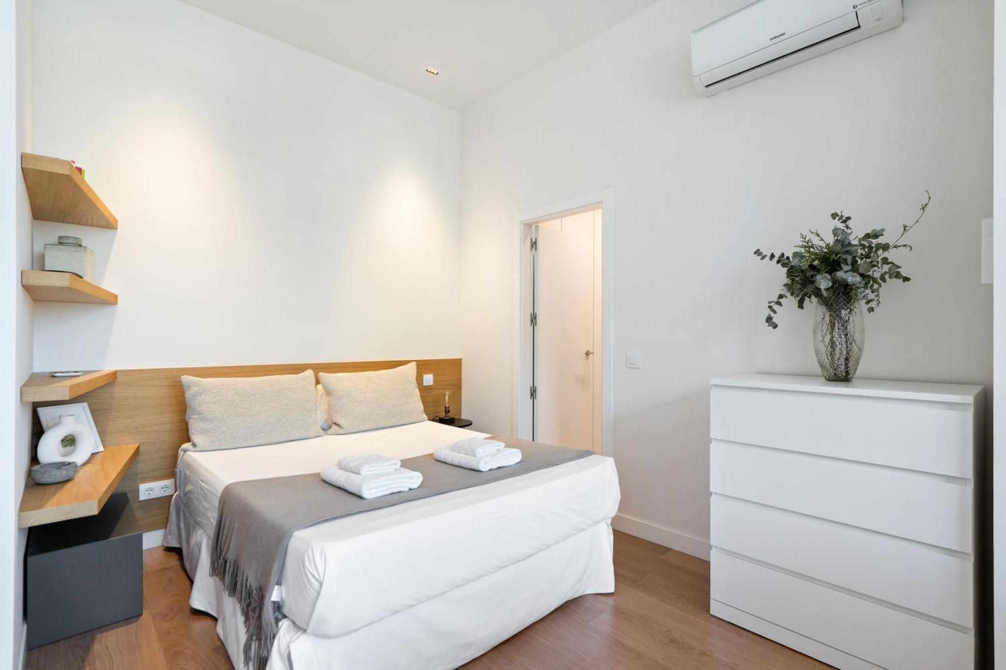 Encantador Estudio Chamartin Madrid Bagian luar foto