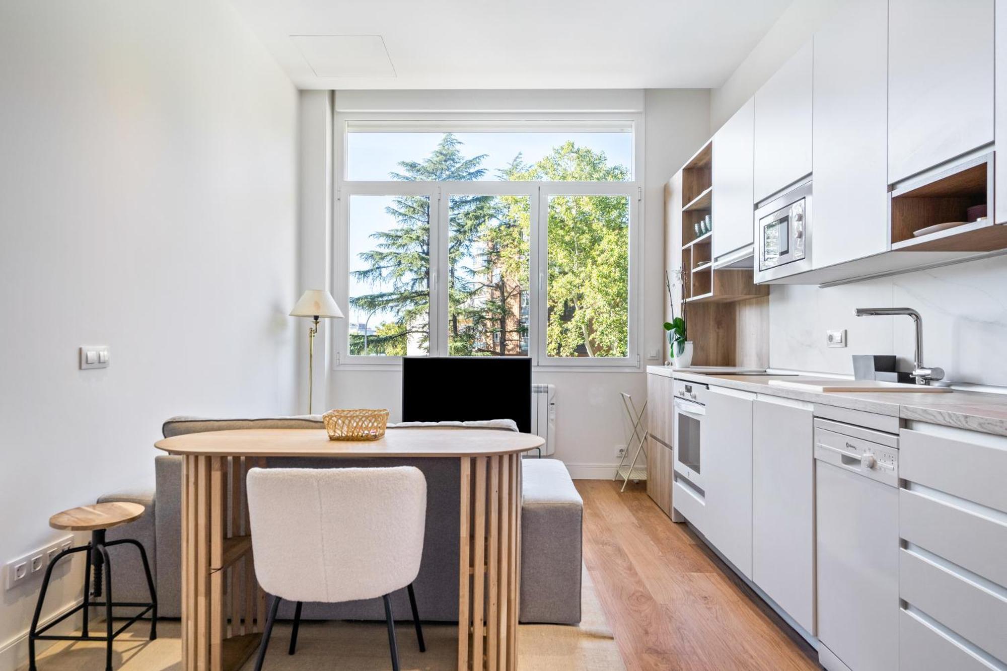 Encantador Estudio Chamartin Madrid Bagian luar foto